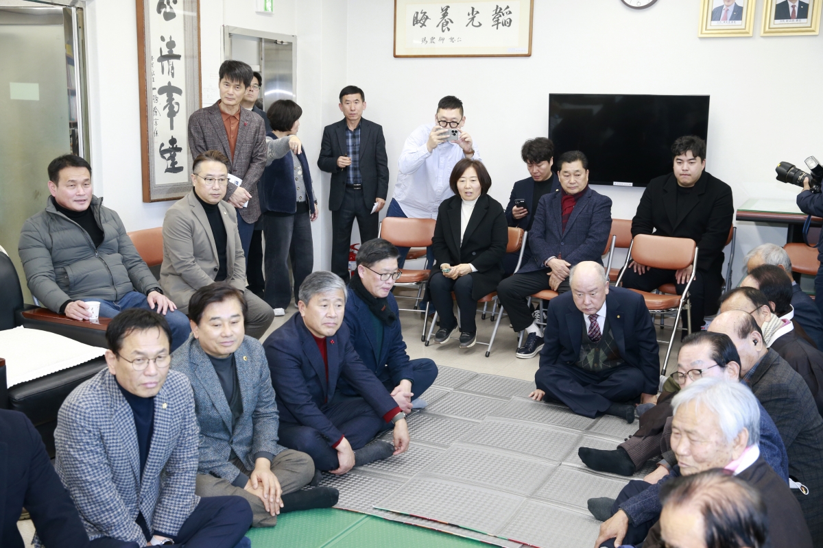 20250124-013[_P7U0059 복사-설맞이 구미시노인종합복지회관 방문.jpg