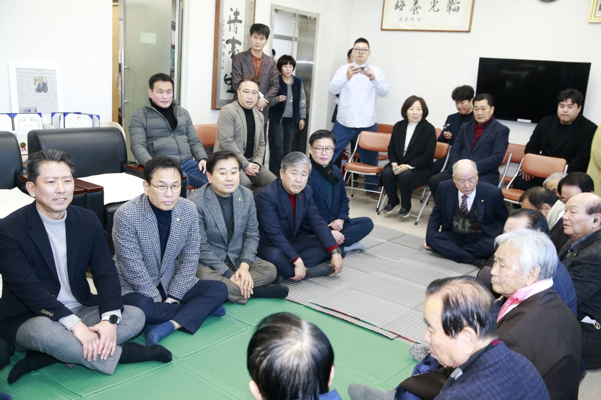 20250124-012[_P7U0058 복사-설맞이 구미시노인종합복지회관 방문.jpg