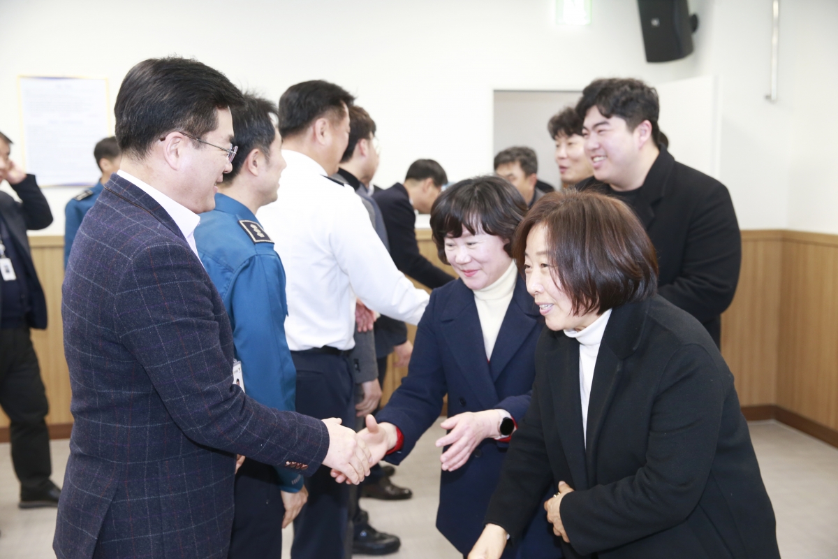 20250124-047[_P7U0169 복사-설맞이 구미경찰서 방문 격려.jpg