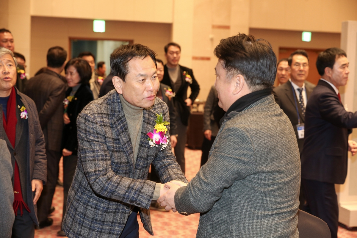 20250219-034[AP7U1044-1-경운대학교 최고위관리자과정 회장단 이취임식.JPG