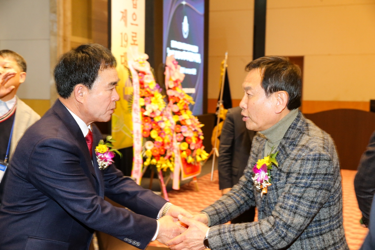 20250219-057[AP7U1102-1-경운대학교 최고위관리자과정 회장단 이취임식.JPG