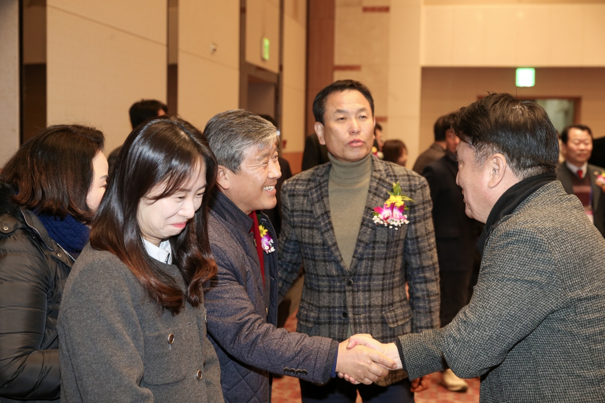 20250219-035[AP7U1045-1-경운대학교 최고위관리자과정 회장단 이취임식.JPG