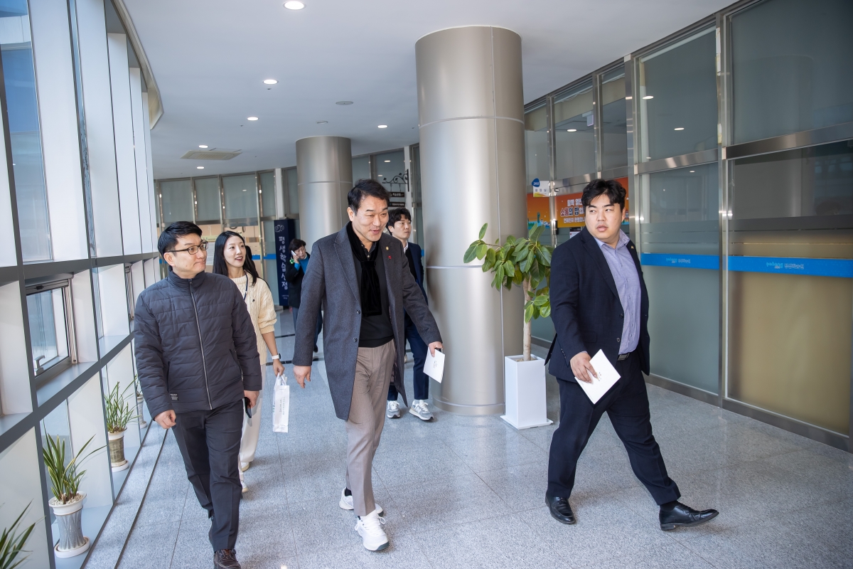 20250227-038[IMG_0210-기획행정위원회 포항시 평생학습원 비교견학.jpg