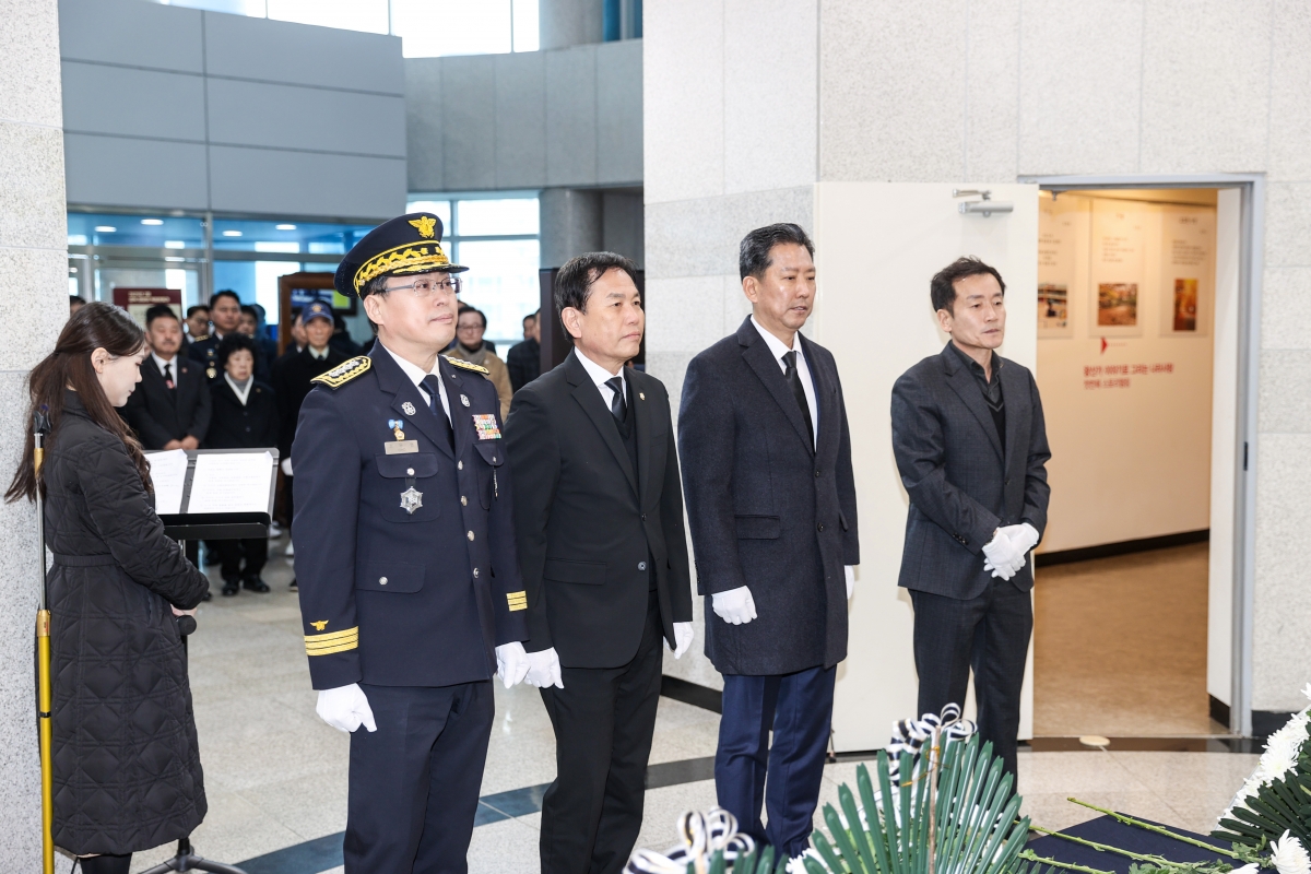 20250301-020[AMG_0465-1-3·1절 기념 왕산 허위 선생 추념.JPG