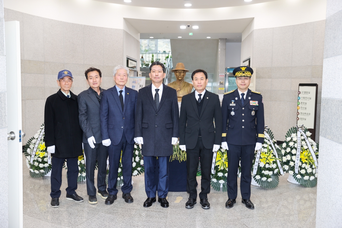 20250301-023[AMG_0473-1-3·1절 기념 왕산 허위 선생 추념.JPG