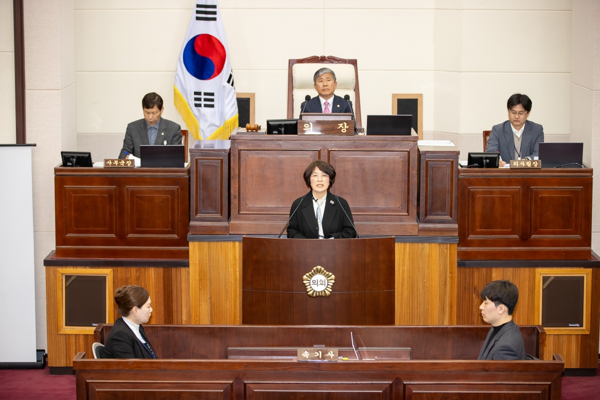 20250313-008[AMG_2714-제285회 임시회 제1차 본회의시 추은희 의원 5분 자유발언.jpg