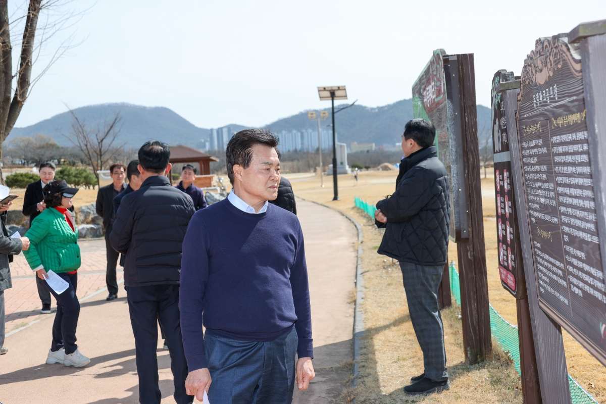 20250313-039[AMG_2818-1-제285회 임시회시 문화환경위원회 동락파크골프장 현장방문활동.JPG