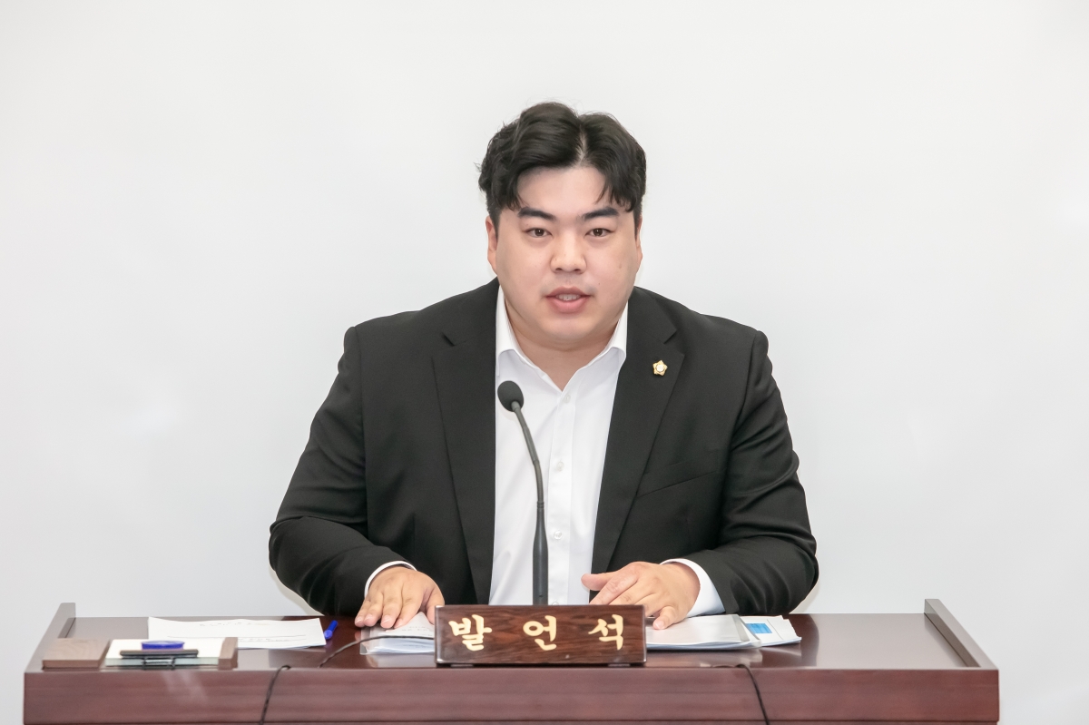 20250314-017[IMG_8012-제285회 임시회시 기획행정위원회 조례안 심사활동.JPG