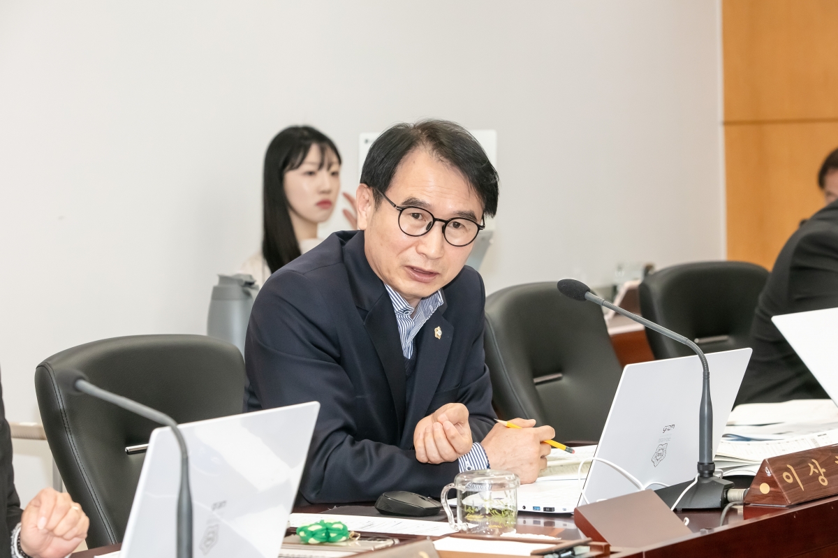 20250314-042[IMG_8087-제285회 임시회시 기획행정위원회 조례안 심사활동.JPG