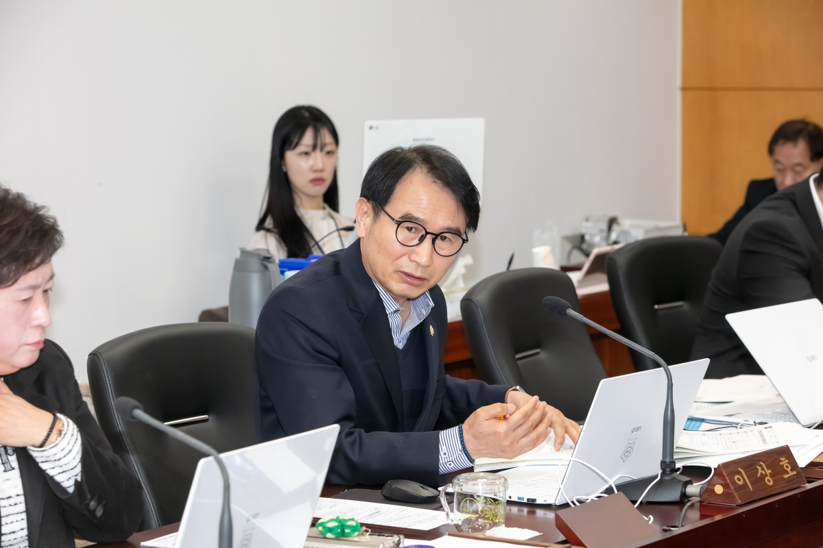 20250314-043[IMG_8088-제285회 임시회시 기획행정위원회 조례안 심사활동.jpg
