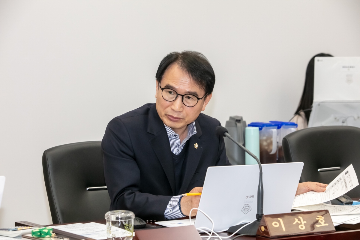 20250314-045[IMG_8092-제285회 임시회시 기획행정위원회 조례안 심사활동.jpg