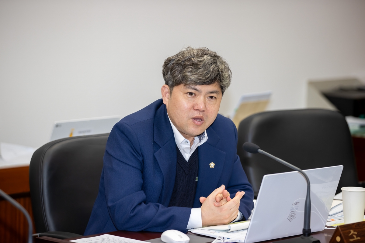 20250314-061[AMG_3180-제285회 임시회시 산업건설위원회 조례안 심사활동.JPG