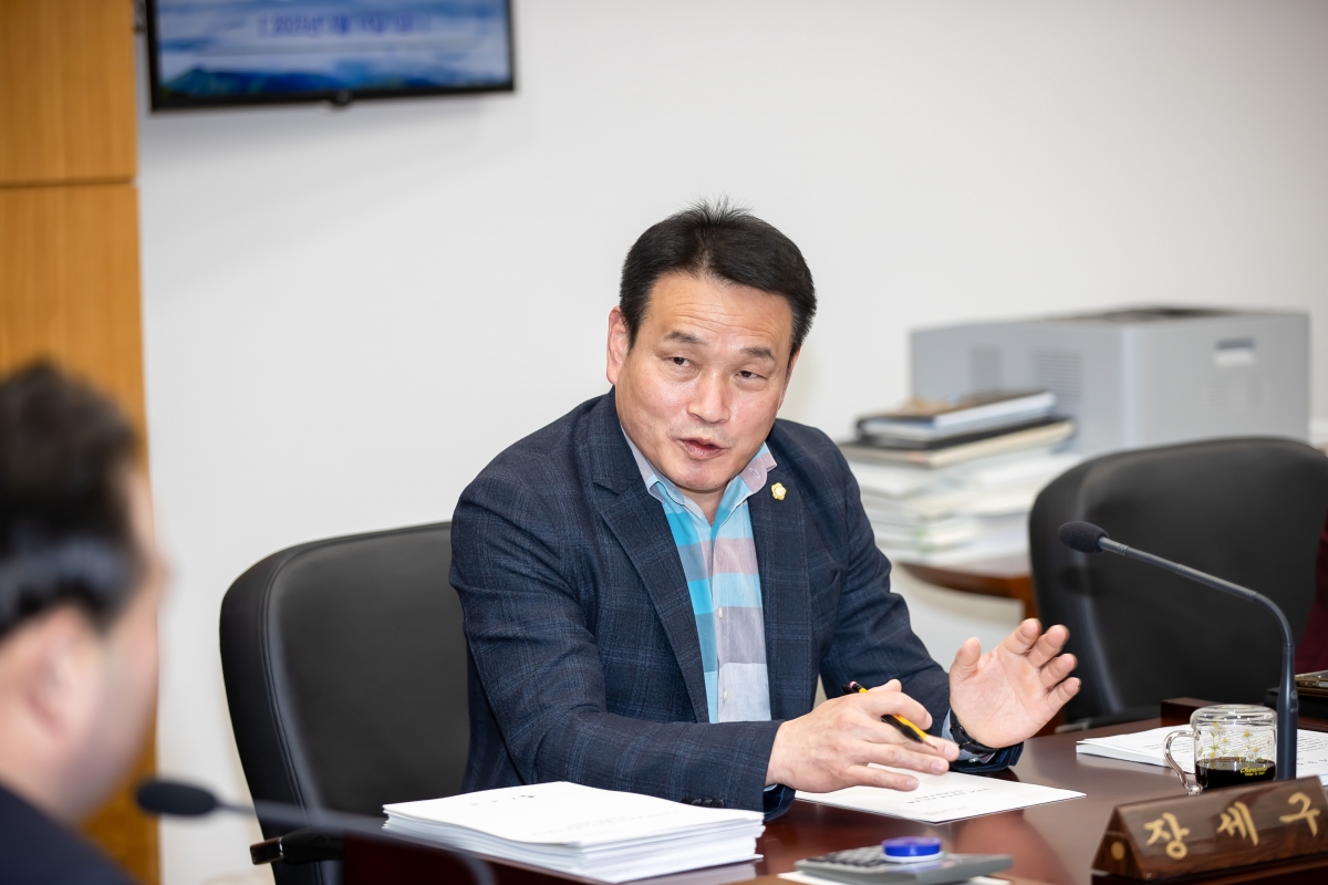 20250314-059[AMG_3174-제285회 임시회시 산업건설위원회 조례안 심사활동.JPG