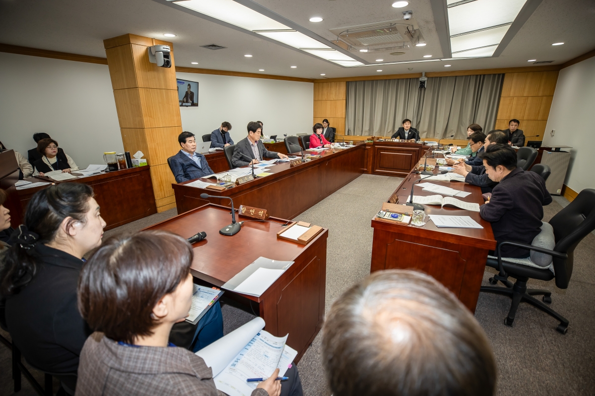 20250314-080[AMG_3222-제285회 임시회시 문화환경위원회 조례안 심사활동.JPG