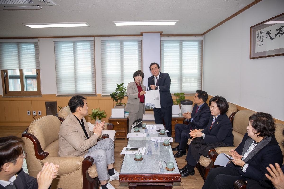 20250317-024[AMG_3586-제285회 임시회시 기획행정위원회 경주시의회 방문.jpg