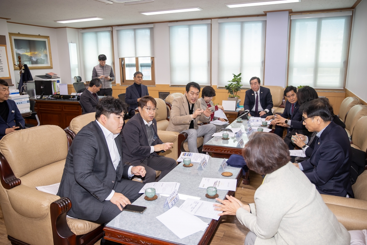 20250317-017[AMG_3569-제285회 임시회시 기획행정위원회 경주시의회 방문.jpg