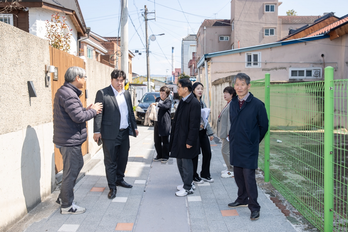 20250317-108[AMG_3804-제285회 임시회시 기획행정위원회 경주시 황오 커뮤니티센터 비교견학.jpg
