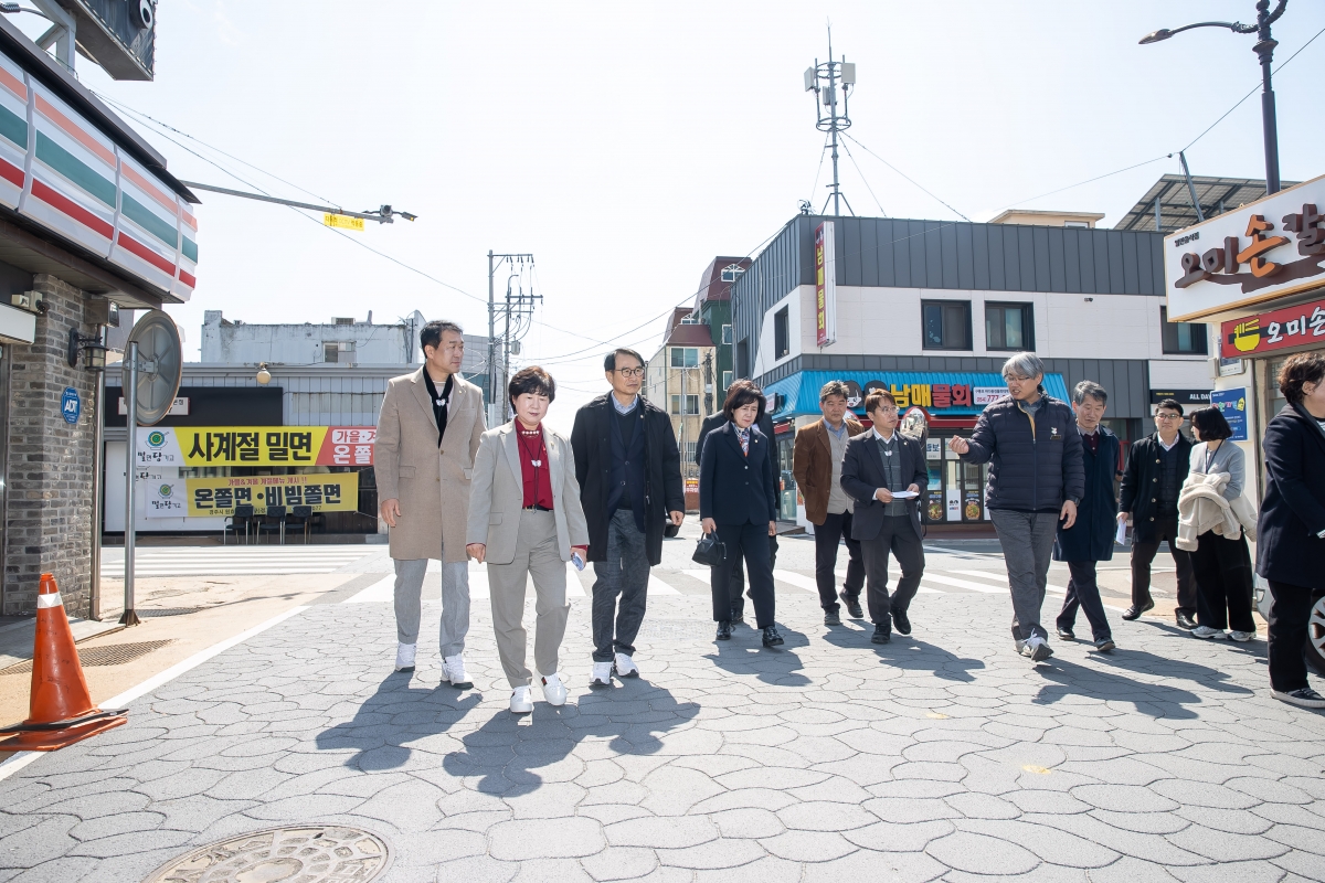 20250317-104[AMG_3793-제285회 임시회시 기획행정위원회 경주시 황오 커뮤니티센터 비교견학.jpg