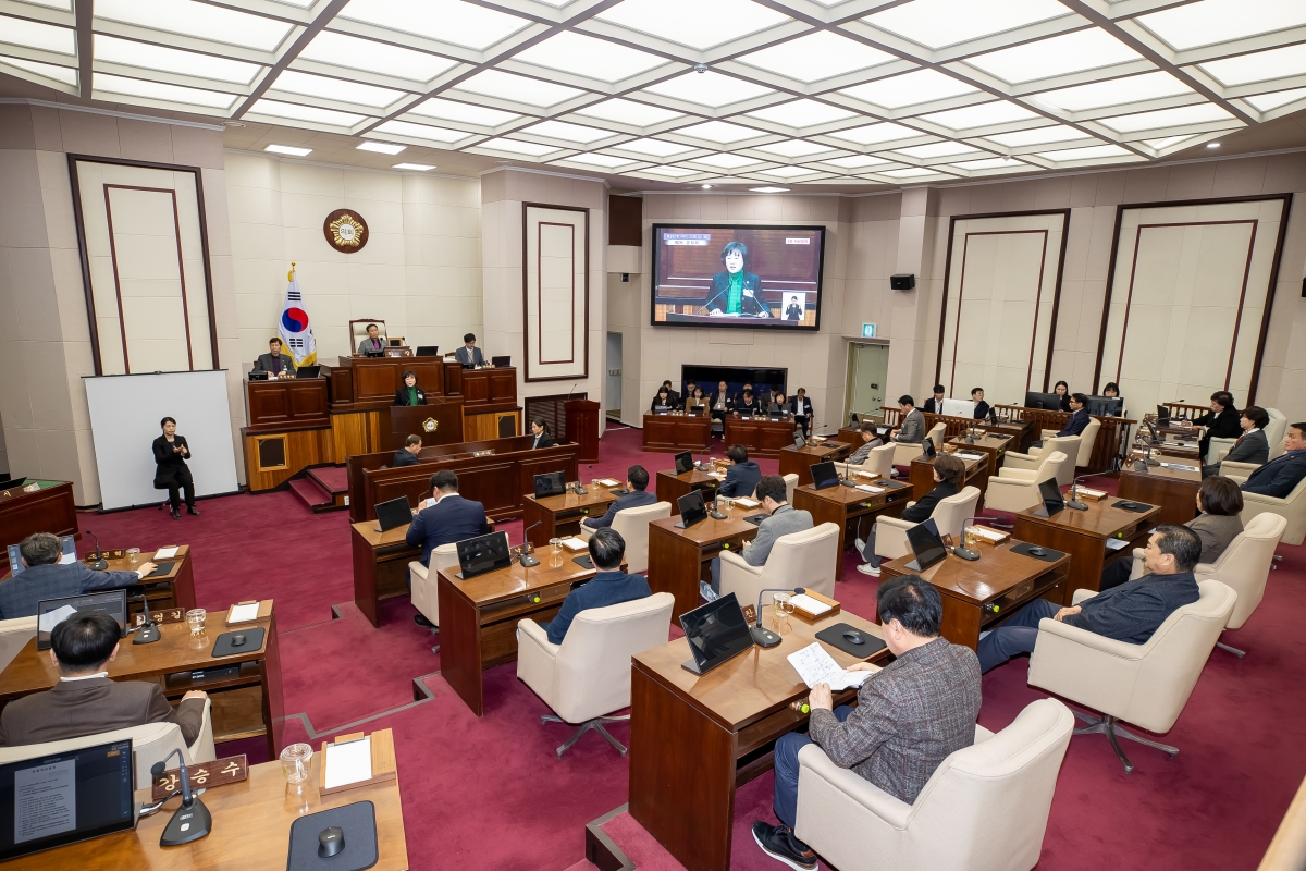 20250319-022[AMG_3914-제285회 임시회 제2차 본회의시 이정희 의원 5분 자유발언.jpg