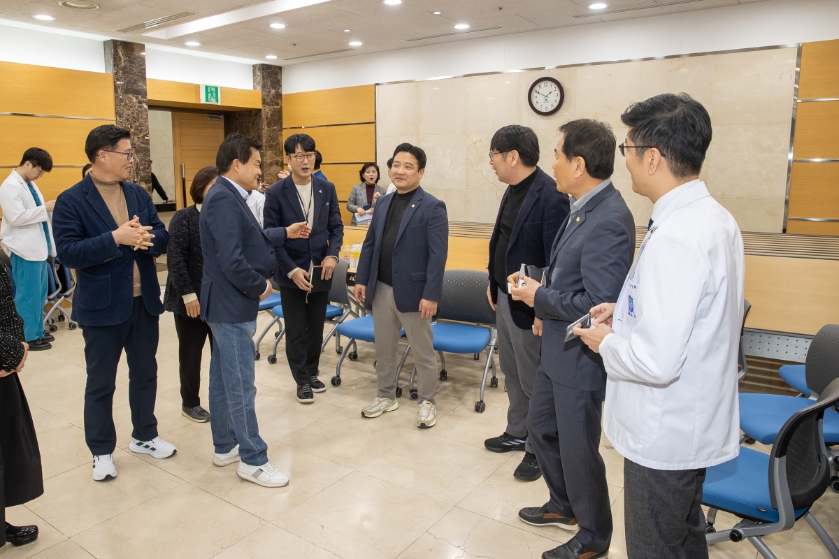 20250320-005[AMG_4134-서울대학교 치과병원 찾아가는 진료소 격려 방문.jpg