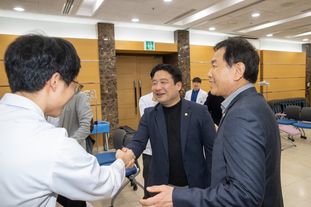 20250320-014[AMG_4160-서울대학교 치과병원 찾아가는 진료소 격려 방문.jpg