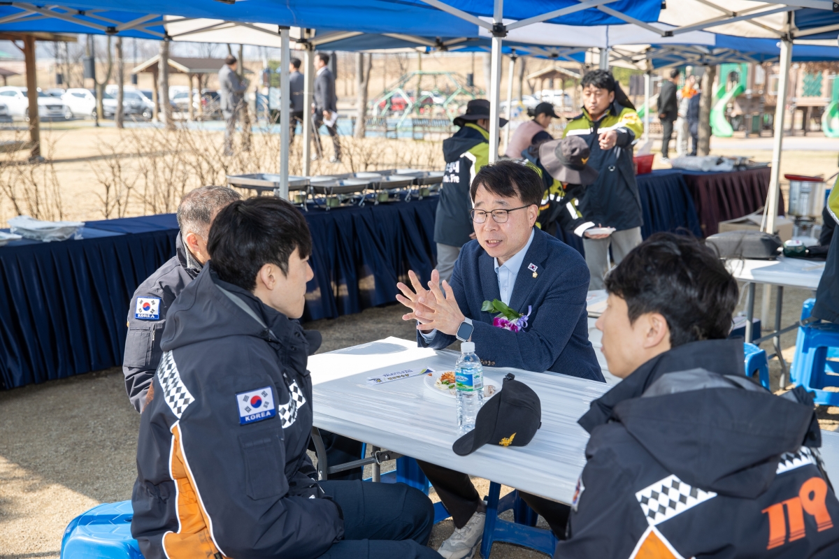 20250321-003[AMG_4185-제4주년 의용소방대의 날 및 소방기술경연대회.jpg