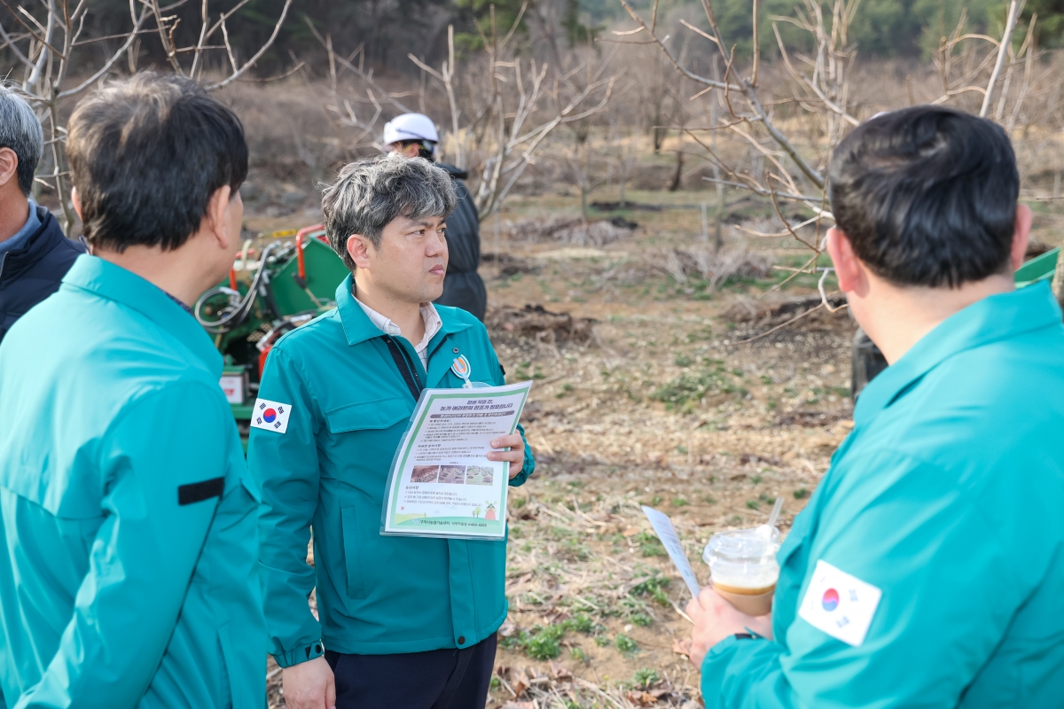 20250324-029[AMG_4563-폐회중 산업건설위원회 옥성면 산불예방을 위한 현장 방문.jpg