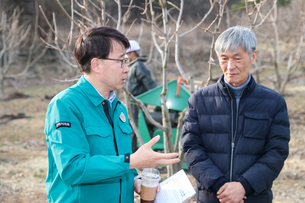 20250324-030[AMG_4566-폐회중 산업건설위원회 옥성면 산불예방을 위한 현장 방문.jpg