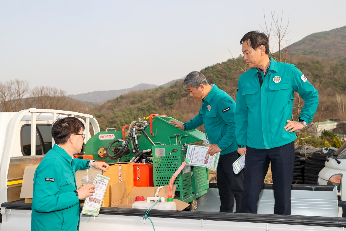 20250324-038[AMG_4577-폐회중 산업건설위원회 옥성면 산불예방을 위한 현장 방문.jpg
