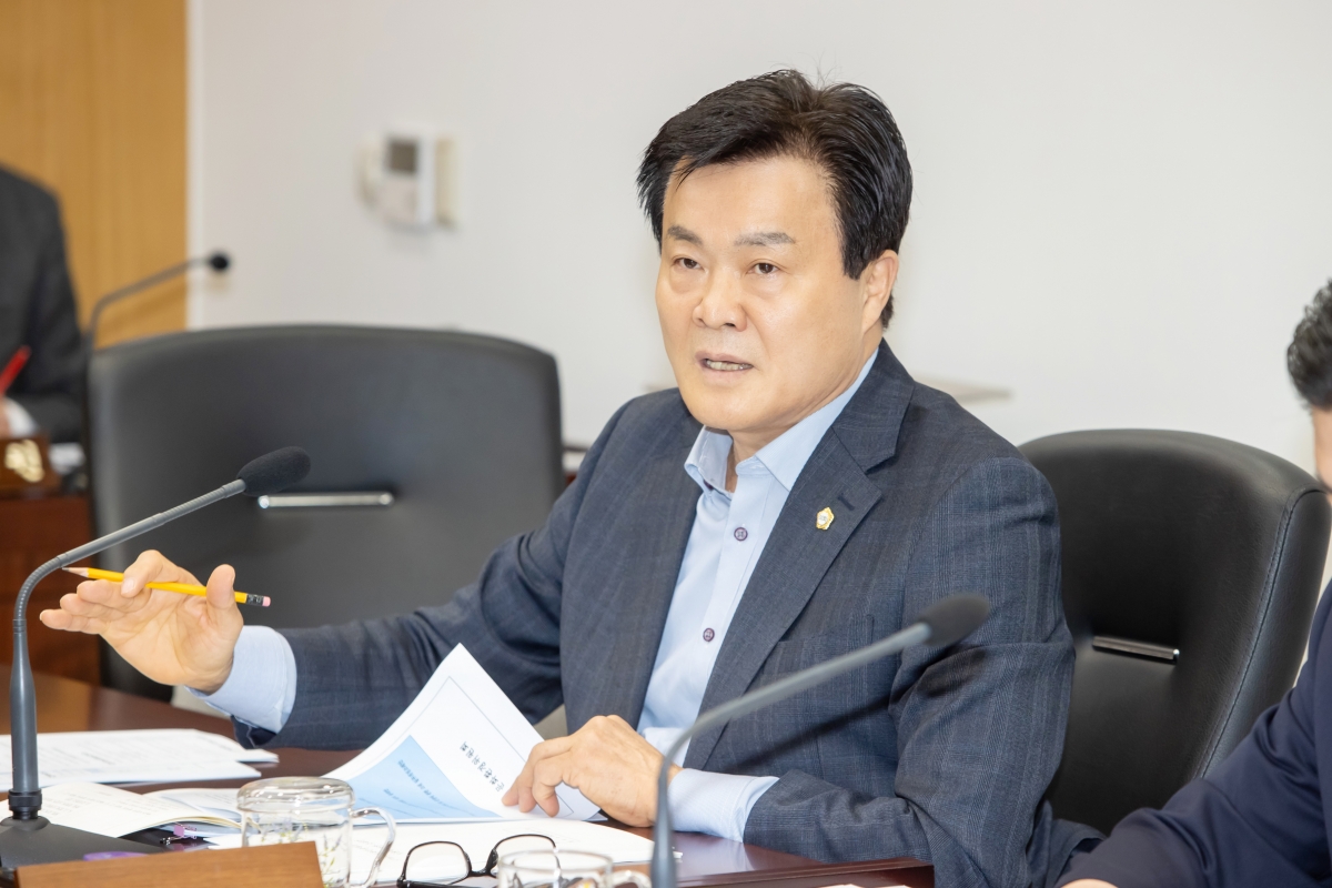 20250415-038[AMG_6042-제286회 임시회시 문화환경위원회 조례안 활동.jpg