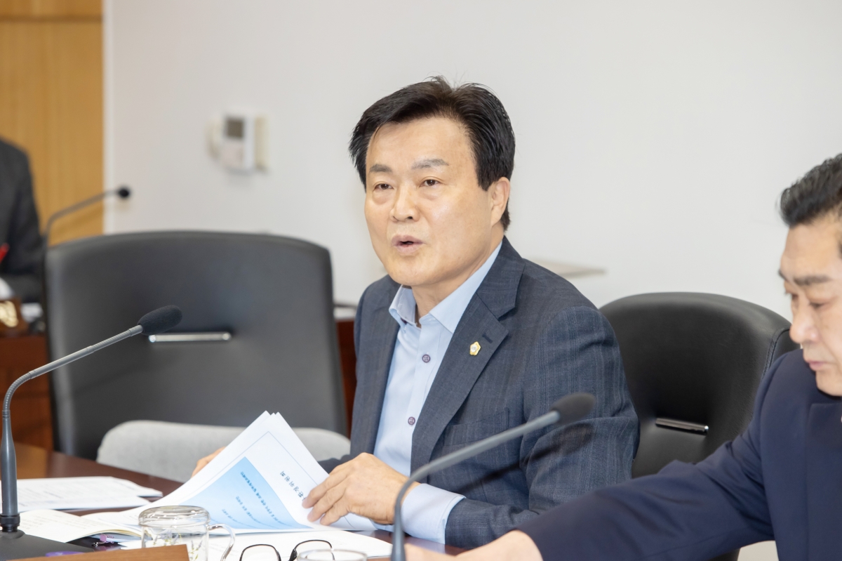 20250415-037[AMG_6040-제286회 임시회시 문화환경위원회 조례안 활동.jpg