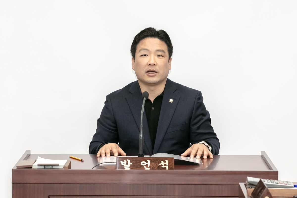 20250416-032[IMG_8639-제286회 임시회시 산업건설위원회 조례안 활동.jpg