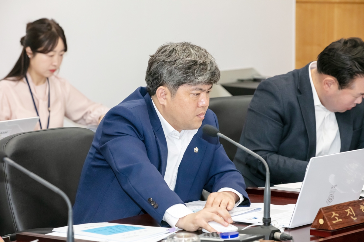 20250416-040[IMG_8691-제286회 임시회시 산업건설위원회 조례안 활동.jpg