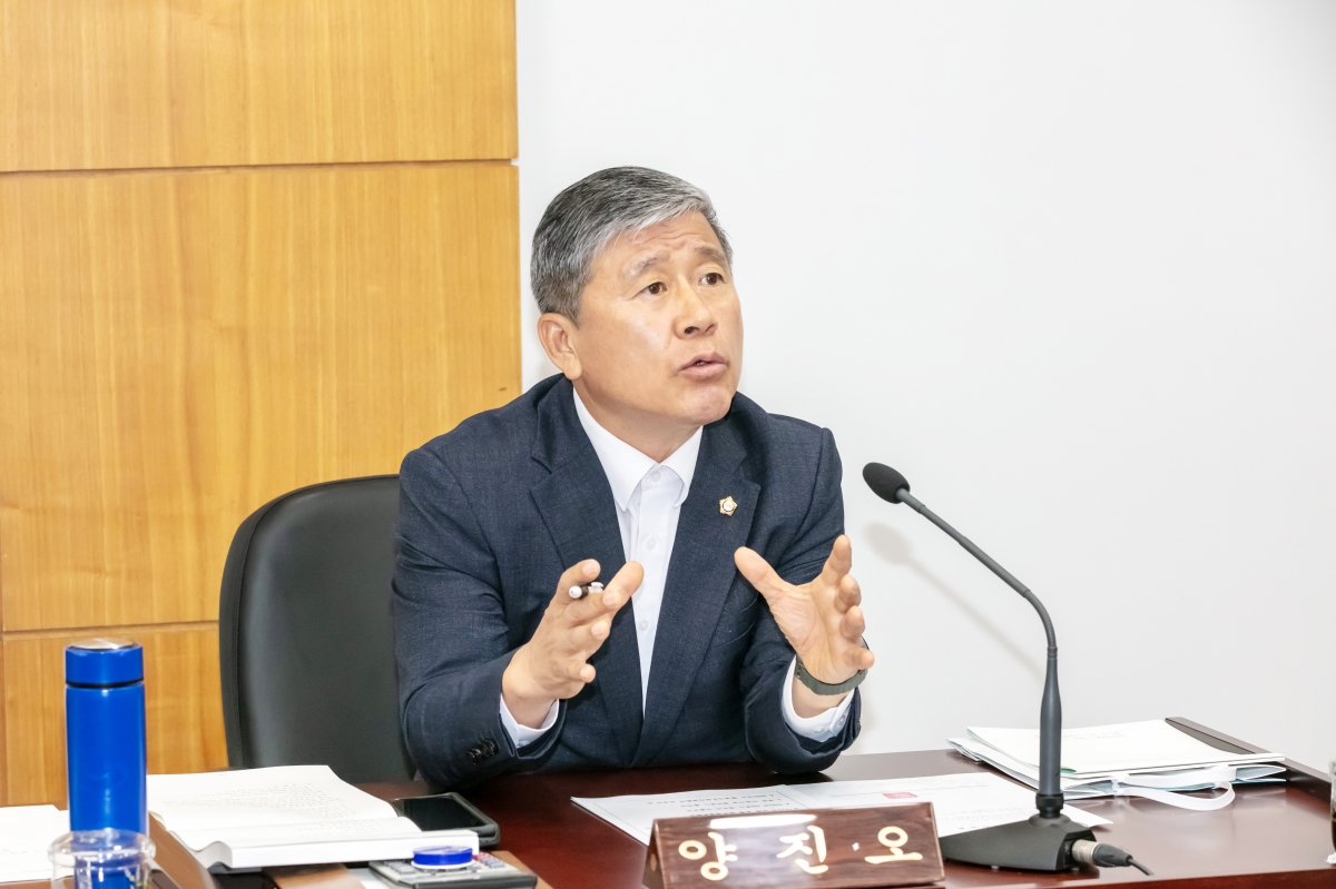 20250416-025[IMG_8607-제286회 임시회시 산업건설위원회 조례안 활동.jpg