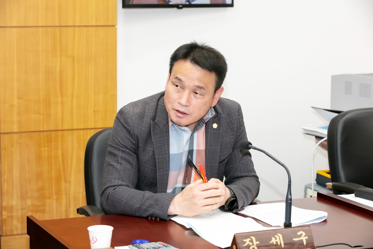 20250416-027[IMG_8617-제286회 임시회시 산업건설위원회 조례안 활동.jpg