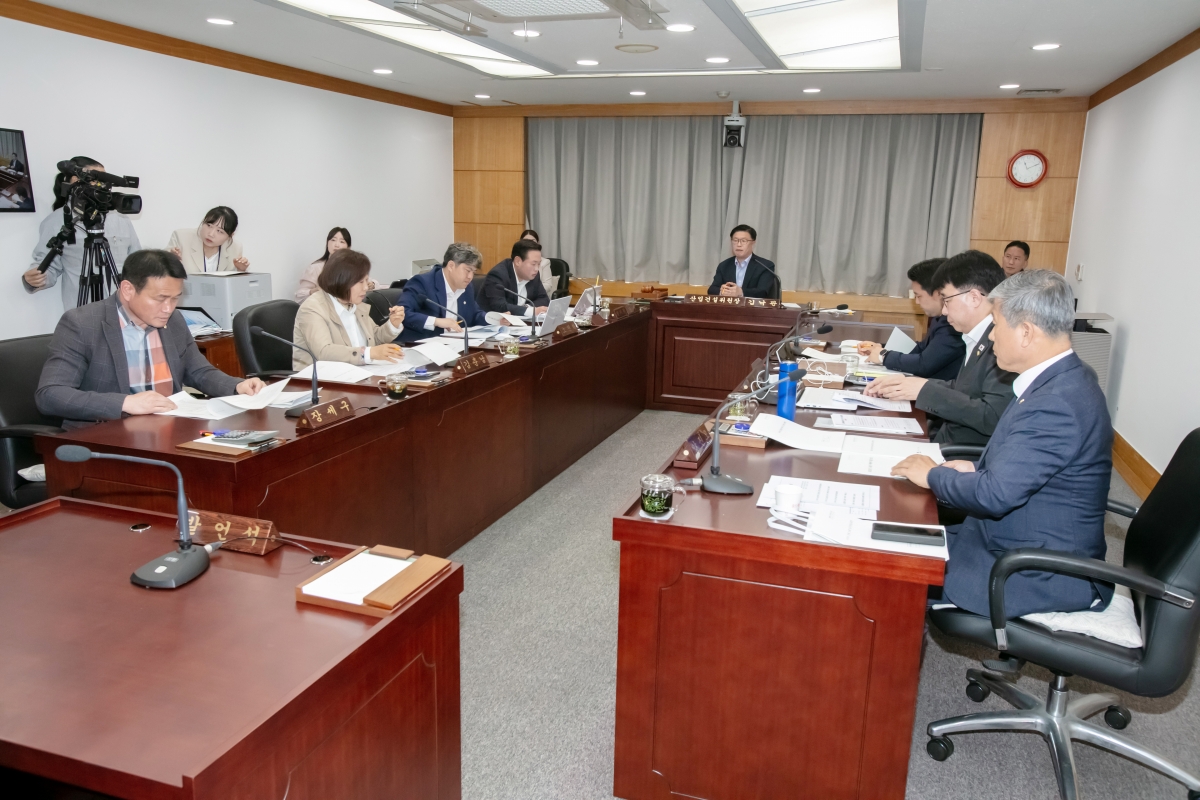 20250416-001[IMG_8657-제286회 임시회시 산업건설위원회 조례안 활동.jpg