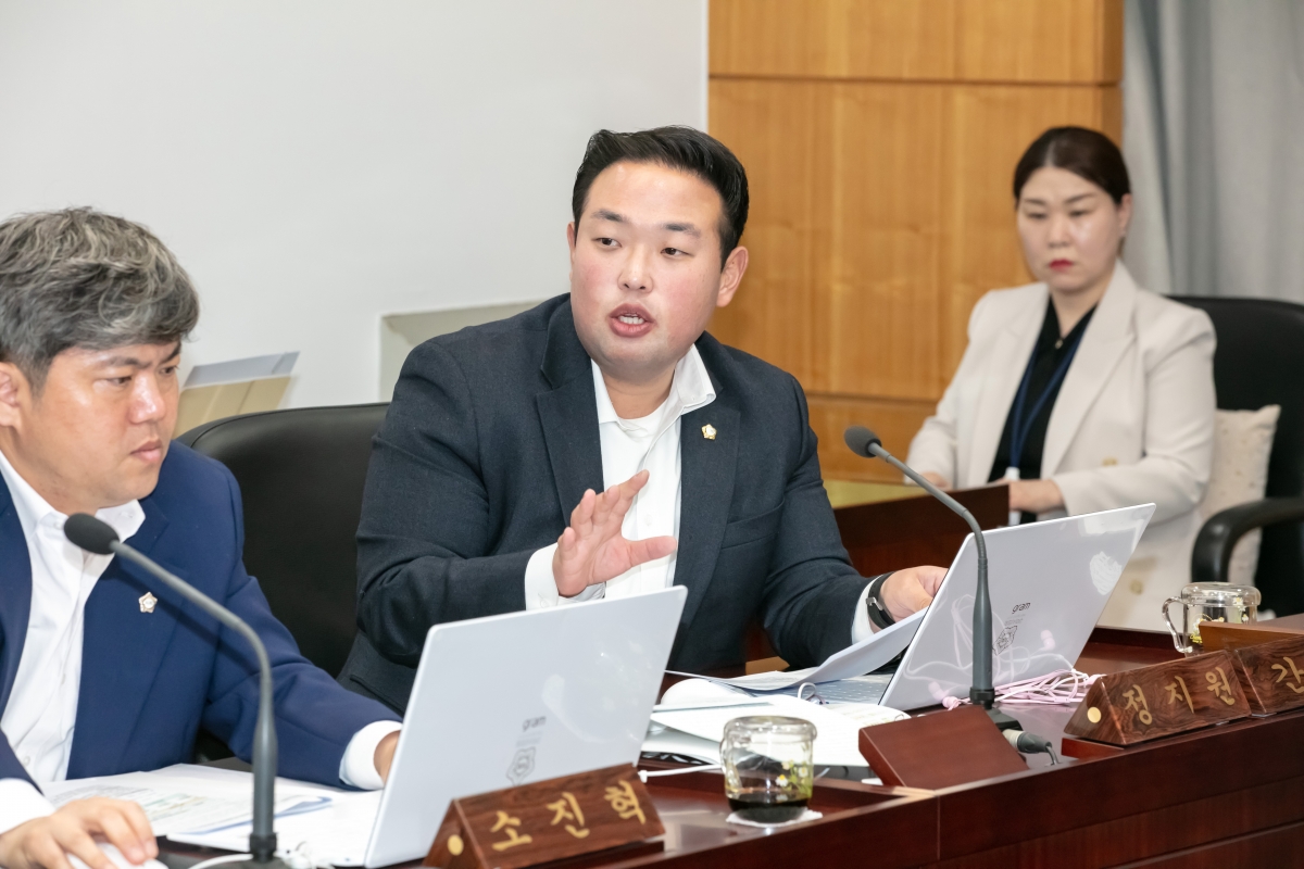 20250416-043[IMG_8704-제286회 임시회시 산업건설위원회 조례안 활동.jpg