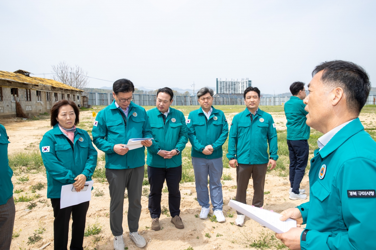 20250417-032[AMG_6435-제286회 임시회시 산업건설위원회 농산물산지유통센터 공사현장 방문활동.jpg