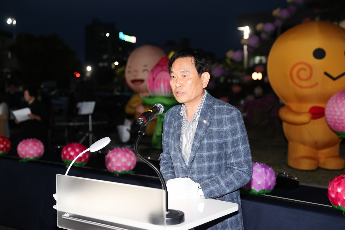 20250417-059[AMG_6514-1-불기 2569년 구미시청 봉축연등 점등식.JPG