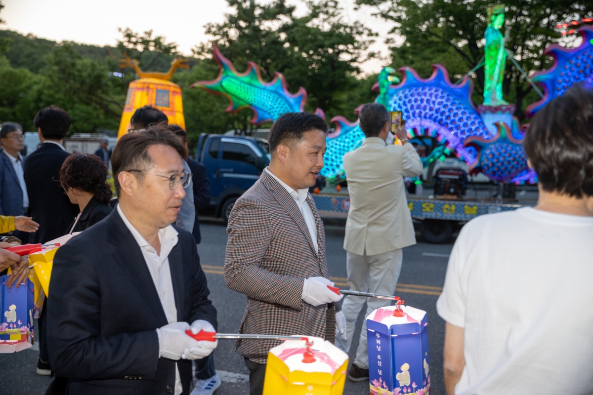 20250426-264[AMG_8058-1-불기 2569년 부처님 오신 날 연등 축제.JPG