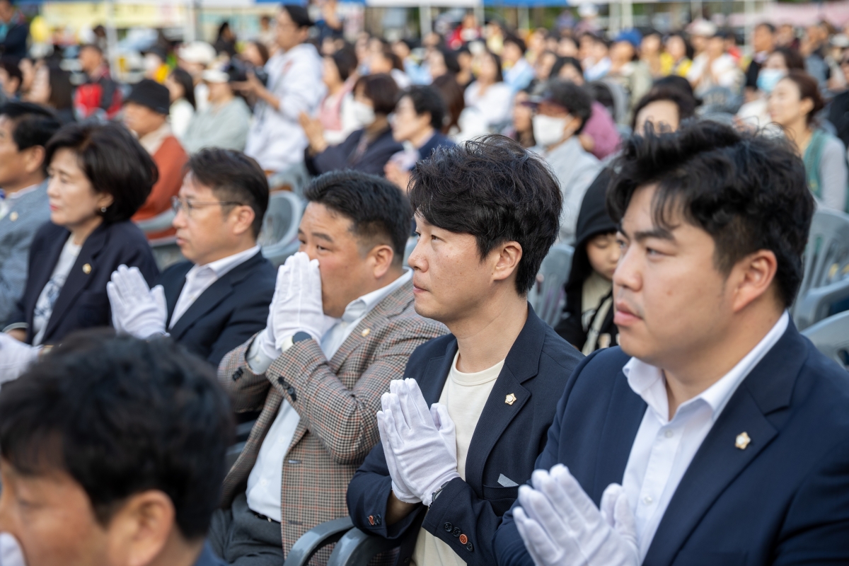 20250426-215[AMG_7913-1-불기 2569년 부처님 오신 날 연등 축제.JPG