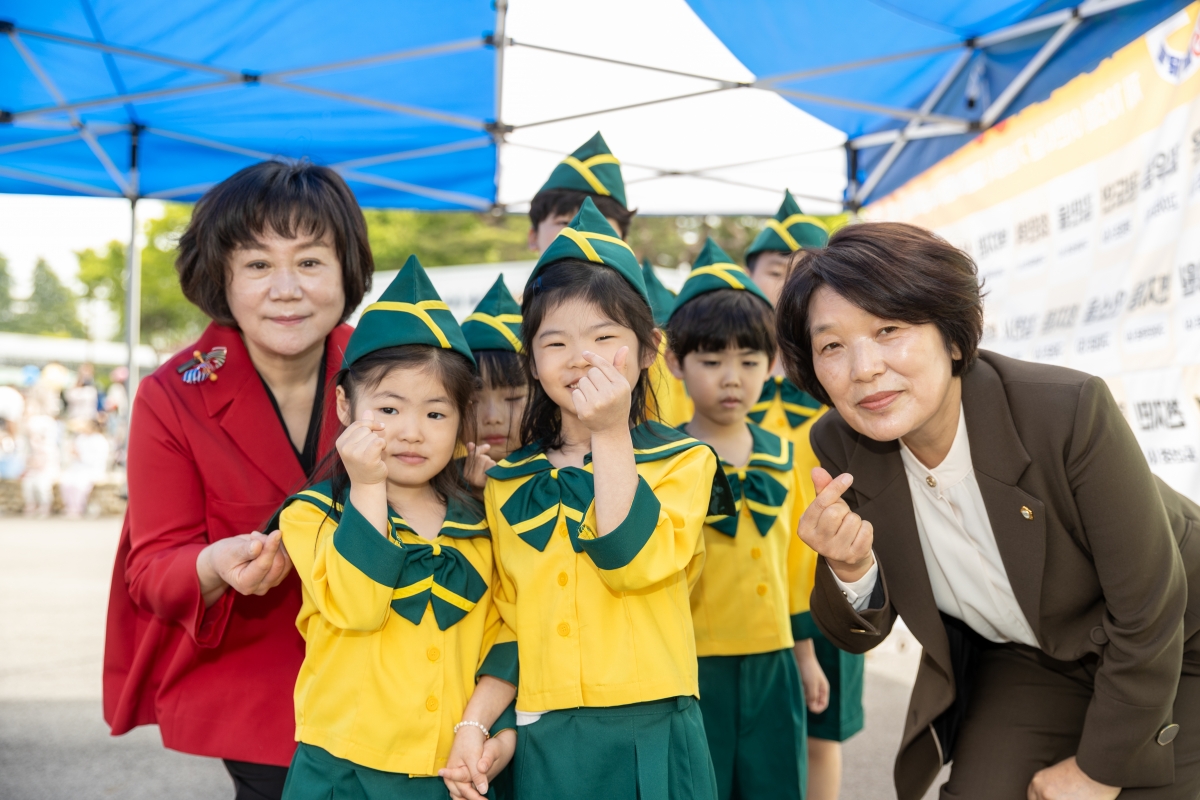 20250505-019[AMG_8599-1-재103회 어린이날 기념행사.jpg
