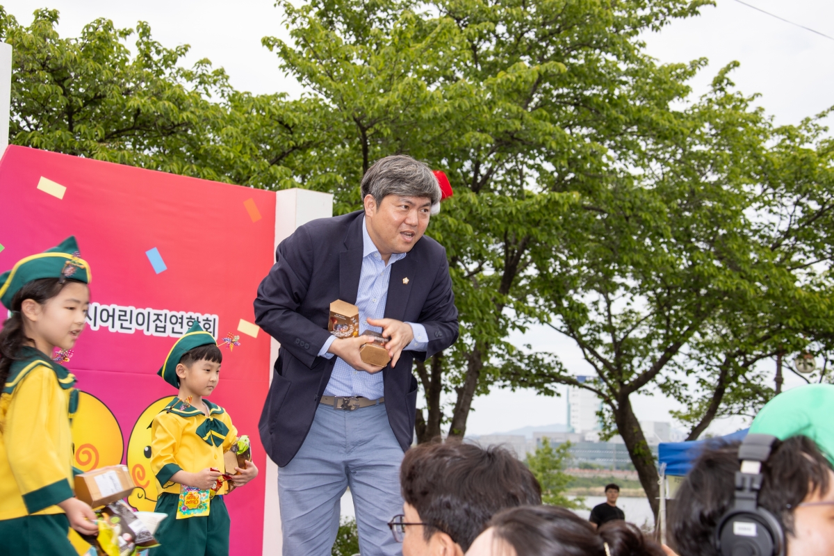 20250505-068[AMG_8791-1-재103회 어린이날 기념행사.jpg