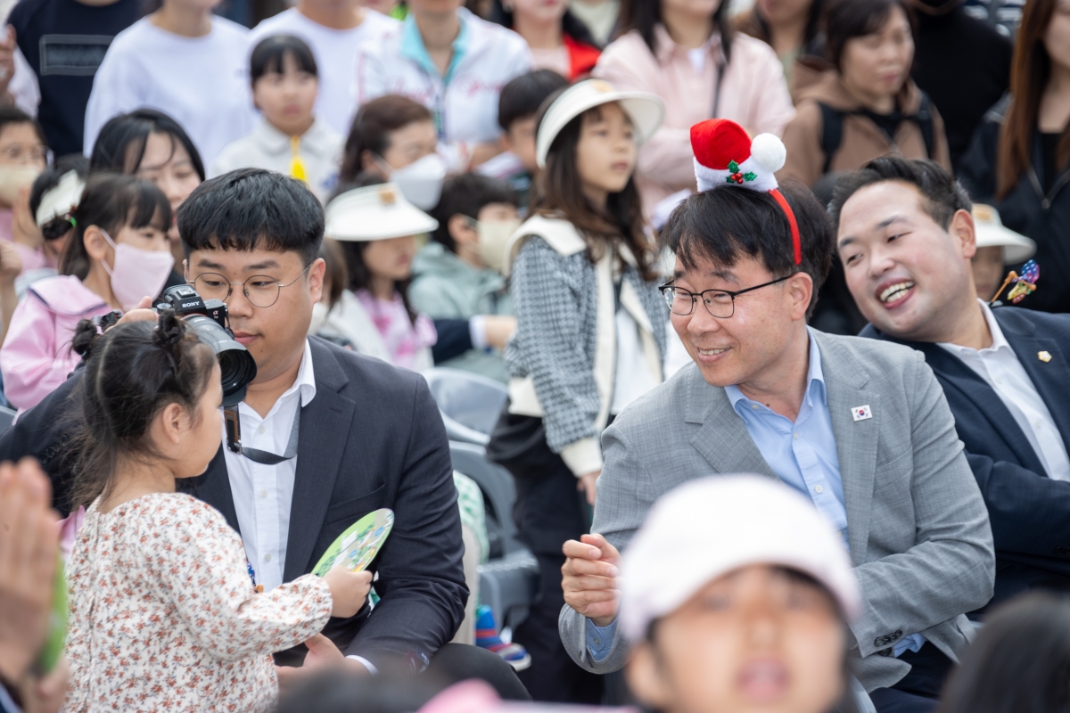 20250505-039[AMG_8665-1-재103회 어린이날 기념행사.jpg