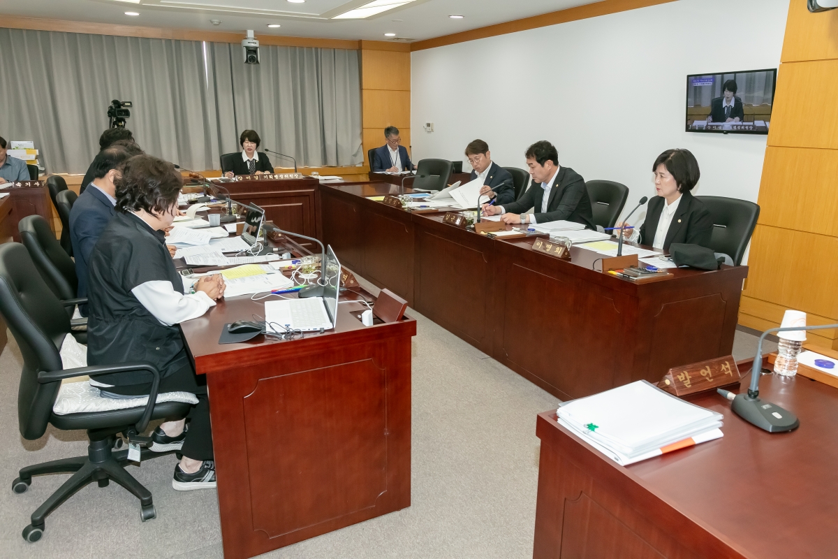 20250515-019[IMG_8999-제287회 구미시의회 임시회 기획행정위원회 조례안 심사활동.jpg