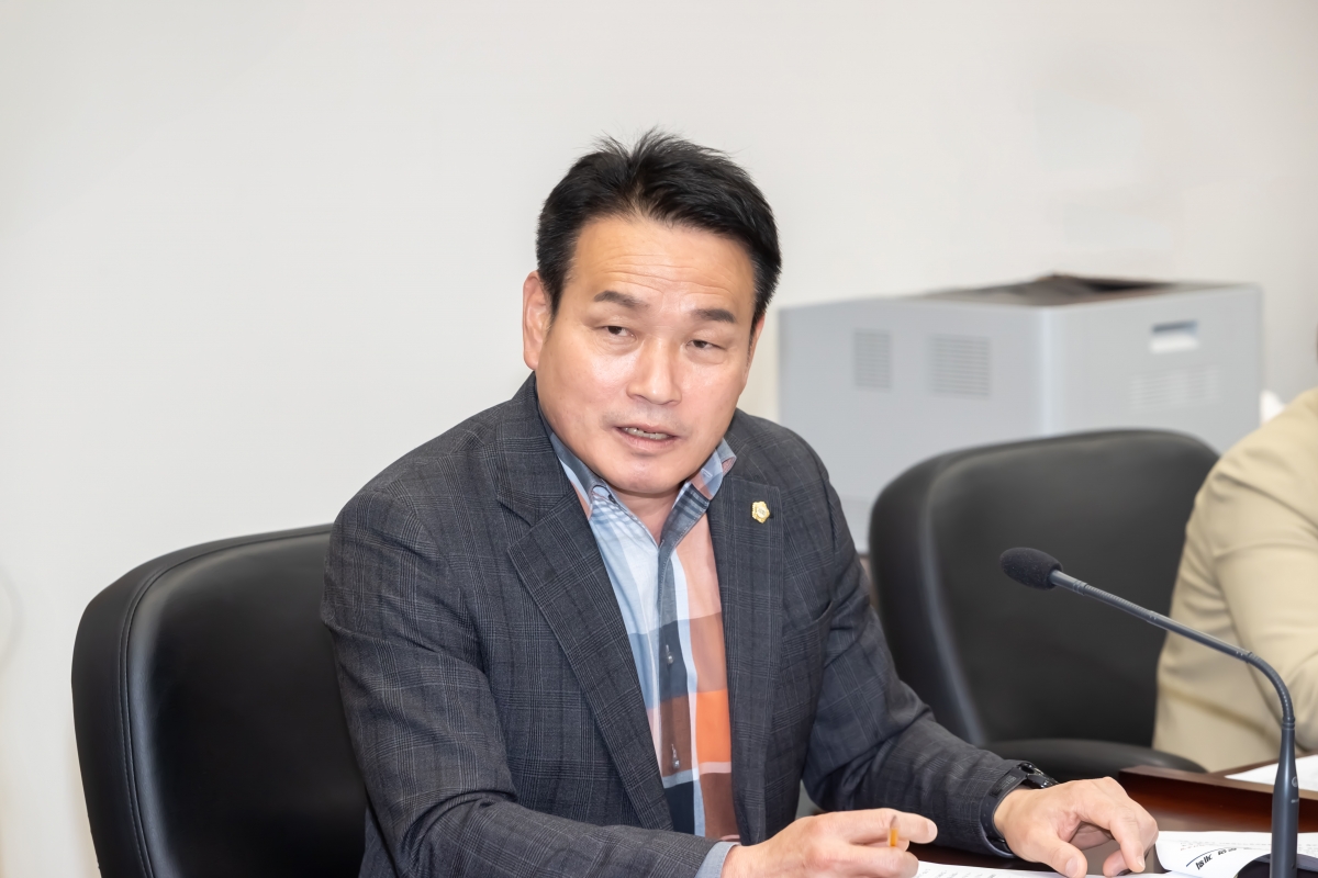 20250515-044[AMG_9674-제287회 구미시의회 임시회 산업건설위원회 조례안 심사활동.jpg