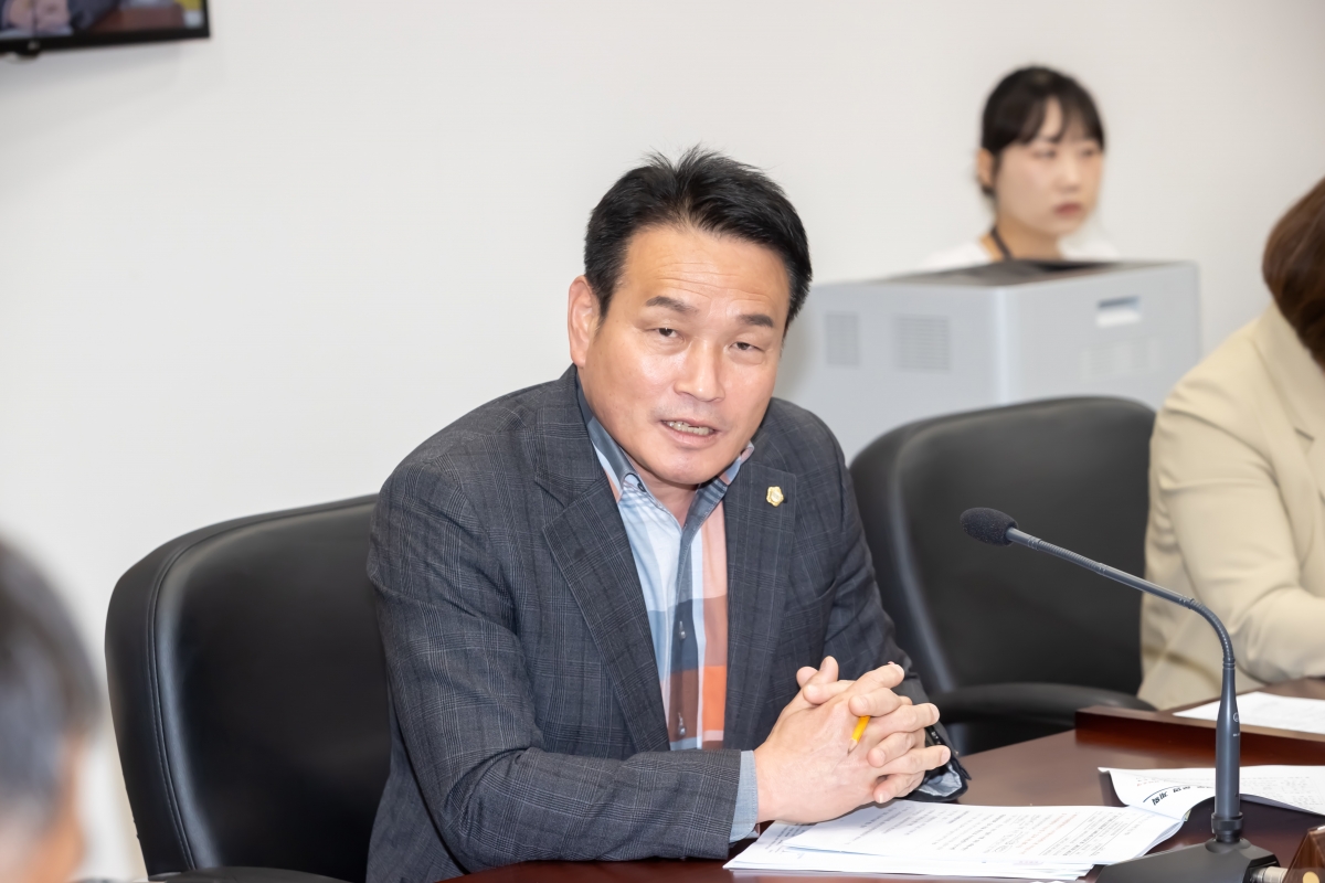 20250515-045[AMG_9676-제287회 구미시의회 임시회 산업건설위원회 조례안 심사활동.jpg