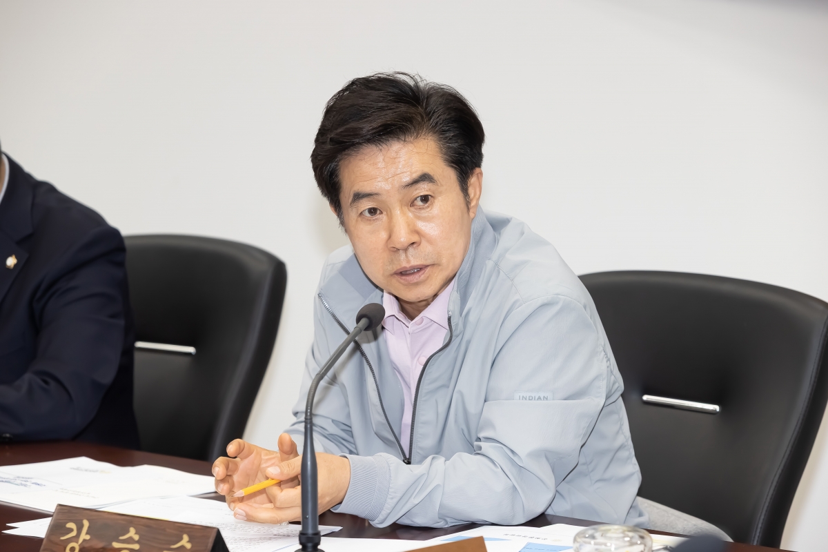 20250515-056[AMG_9671-제287회 구미시의회 임시회 문화환경위원회 조례안 심사활동.jpg