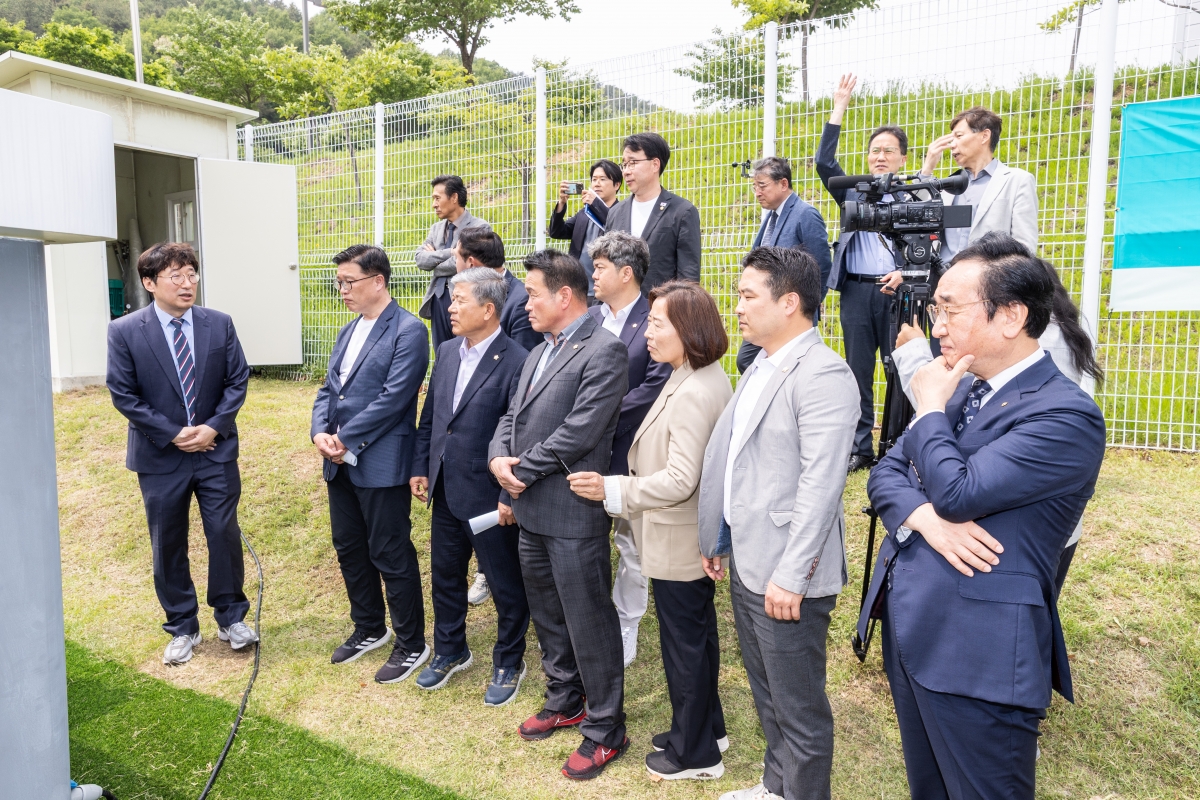20250515-068[AMG_9713-1-제287회 구미시의회 임시회 산업건설위원회 경운대학교 무인비행교육원 현장방문활동.JPG