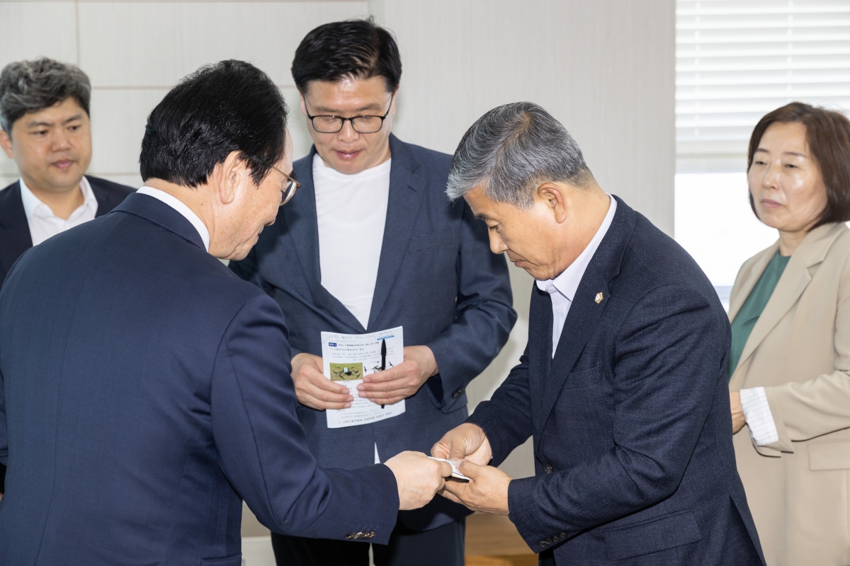20250515-064[AMG_9700-1-제287회 구미시의회 임시회 산업건설위원회 경운대학교 무인비행교육원 현장방문활동.JPG